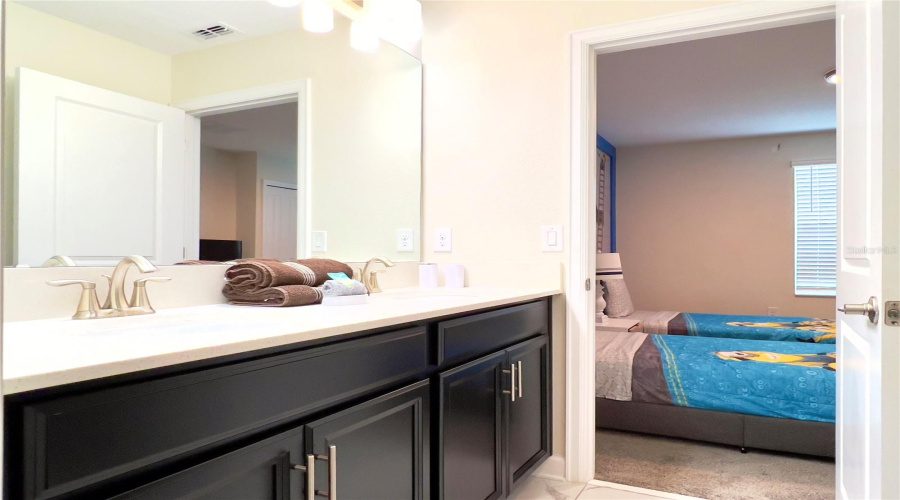 DAVENPORT, Florida 33896, 6 Bedrooms Bedrooms, ,6 BathroomsBathrooms,Residential,For Sale,PEBBLE BEACH,0,MFRO6239758