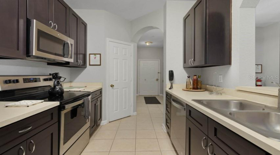KISSIMMEE, Florida 34747, 3 Bedrooms Bedrooms, ,2 BathroomsBathrooms,Residential,For Sale,ALMATON,0,MFRO6289129
