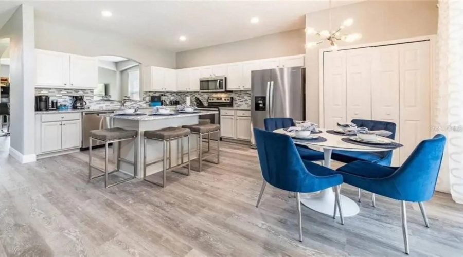 KISSIMMEE, Florida 34747, 6 Bedrooms Bedrooms, ,5 BathroomsBathrooms,Residential,For Sale,SUNRISE KEY,0,MFRS5143695