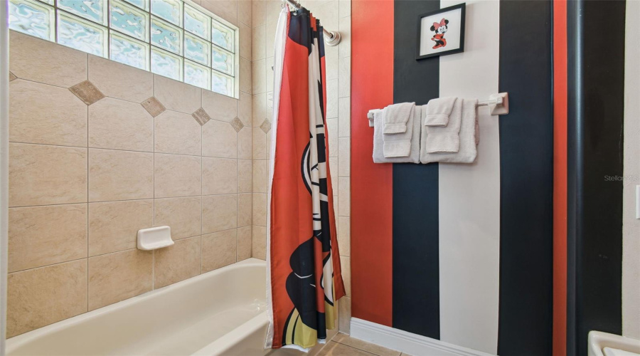 KISSIMMEE, Florida 34747, 5 Bedrooms Bedrooms, ,4 BathroomsBathrooms,Residential,For Sale,EXCITEMENT,0,MFRTB8475049