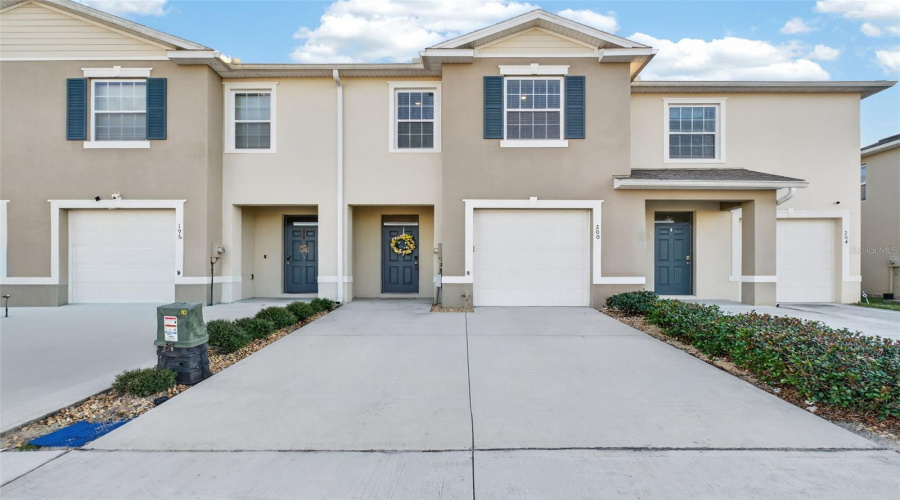 DAVENPORT, Florida 33837, 3 Bedrooms Bedrooms, ,2 BathroomsBathrooms,Residential,For Sale,FELTRIM RESERVE,0,MFRO6381943