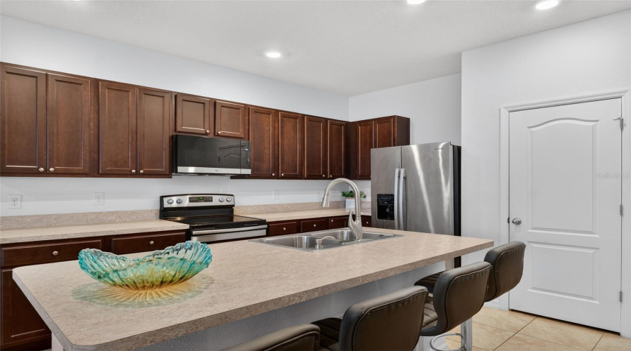 DAVENPORT, Florida 33837, 3 Bedrooms Bedrooms, ,2 BathroomsBathrooms,Residential,For Sale,FELTRIM RESERVE,0,MFRO6381943