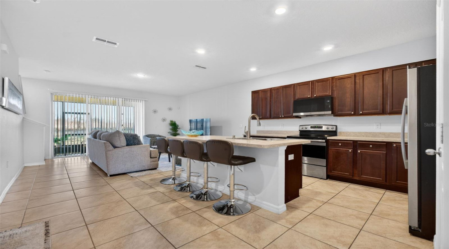 DAVENPORT, Florida 33837, 3 Bedrooms Bedrooms, ,2 BathroomsBathrooms,Residential,For Sale,FELTRIM RESERVE,0,MFRO6381943