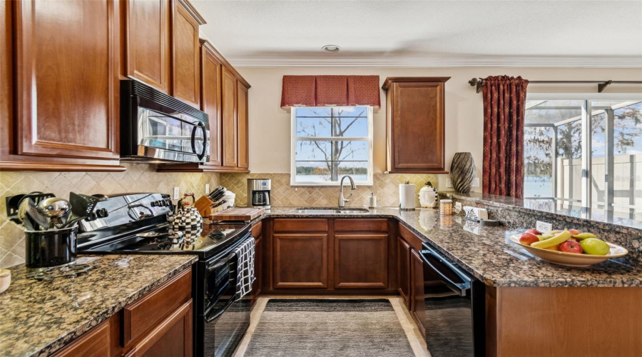 ORLANDO, Florida 32836, 3 Bedrooms Bedrooms, ,2 BathroomsBathrooms,Residential,For Sale,FALLSGROVE,0,MFRTB8459800