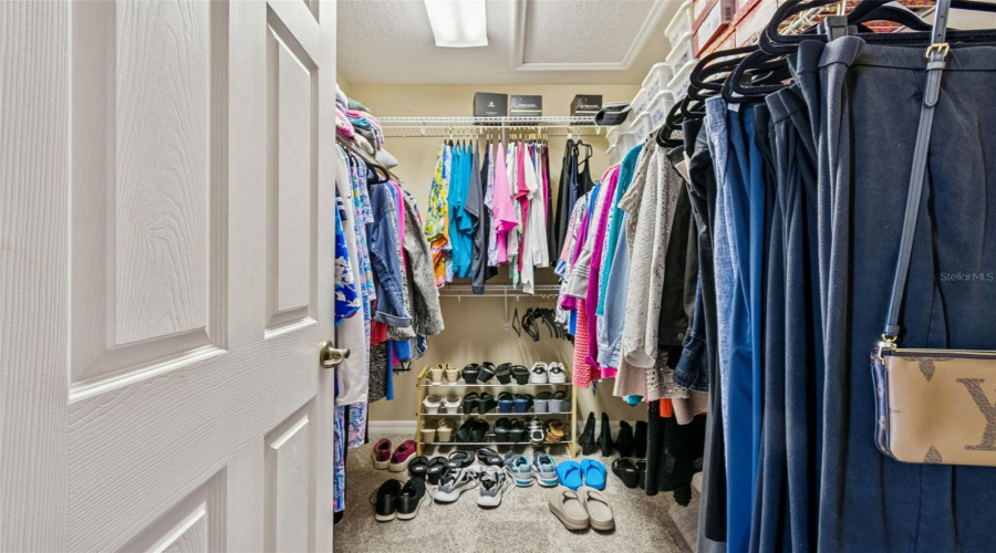 ORLANDO, Florida 32836, 3 Bedrooms Bedrooms, ,2 BathroomsBathrooms,Residential,For Sale,FALLSGROVE,0,MFRTB8459800