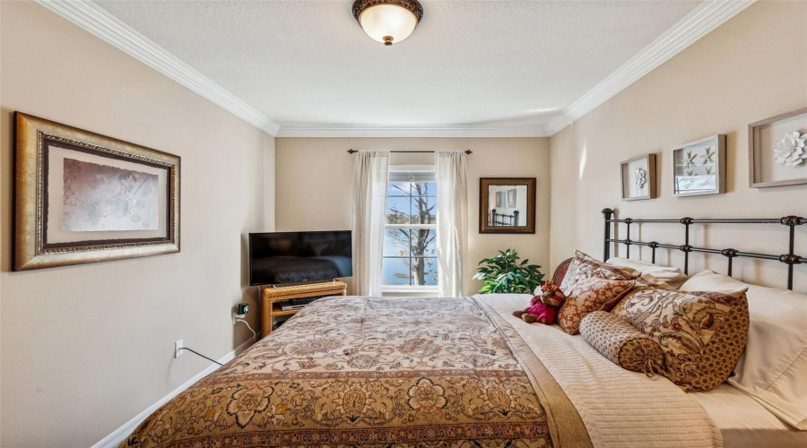 ORLANDO, Florida 32836, 3 Bedrooms Bedrooms, ,2 BathroomsBathrooms,Residential,For Sale,FALLSGROVE,0,MFRTB8459800