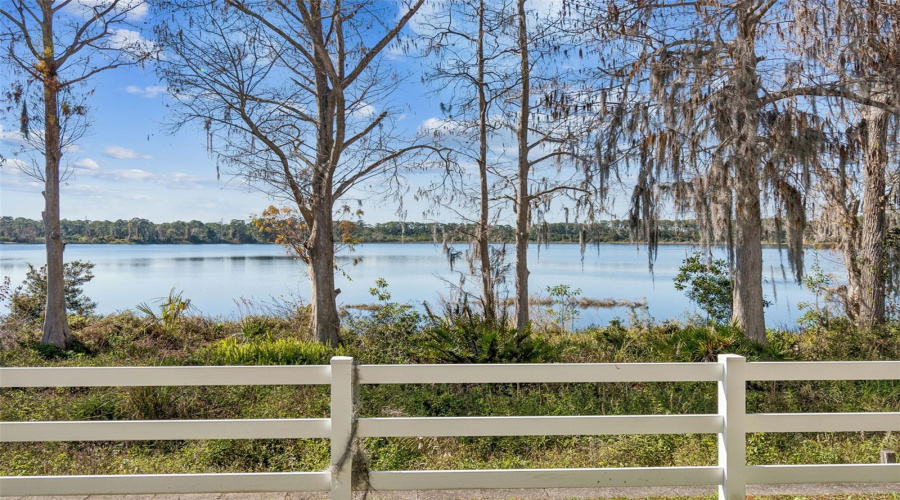 ORLANDO, Florida 32836, 3 Bedrooms Bedrooms, ,2 BathroomsBathrooms,Residential,For Sale,FALLSGROVE,0,MFRTB8459800