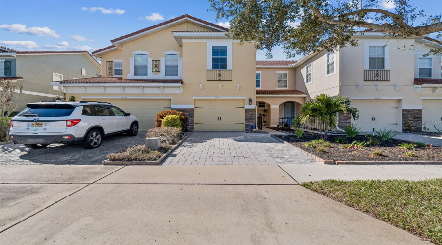 ORLANDO, Florida 32836, 3 Bedrooms Bedrooms, ,2 BathroomsBathrooms,Residential,For Sale,FALLSGROVE,0,MFRTB8459800