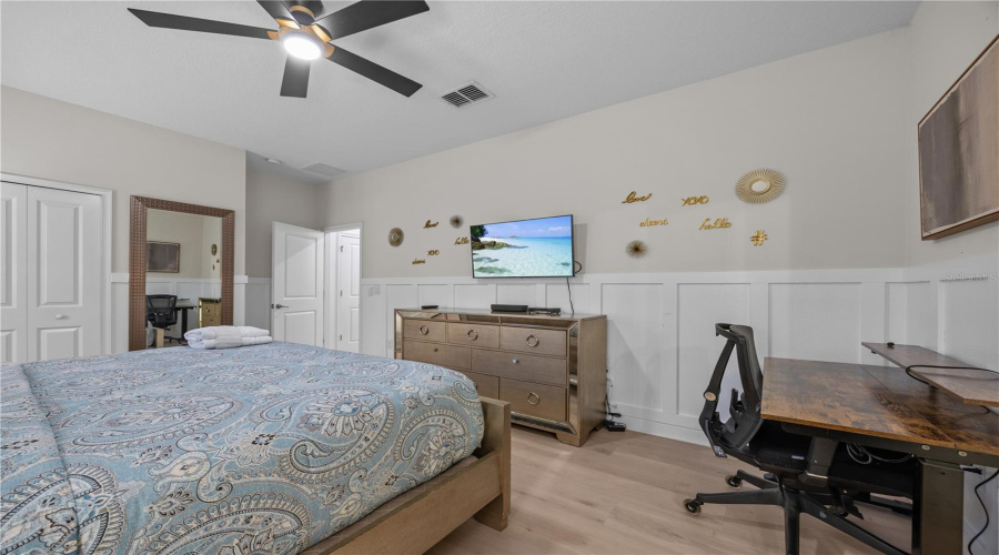 DAVENPORT, Florida 33896, 9 Bedrooms Bedrooms, ,5 BathroomsBathrooms,Residential,For Sale,BIRDIE,0,MFRS5130389