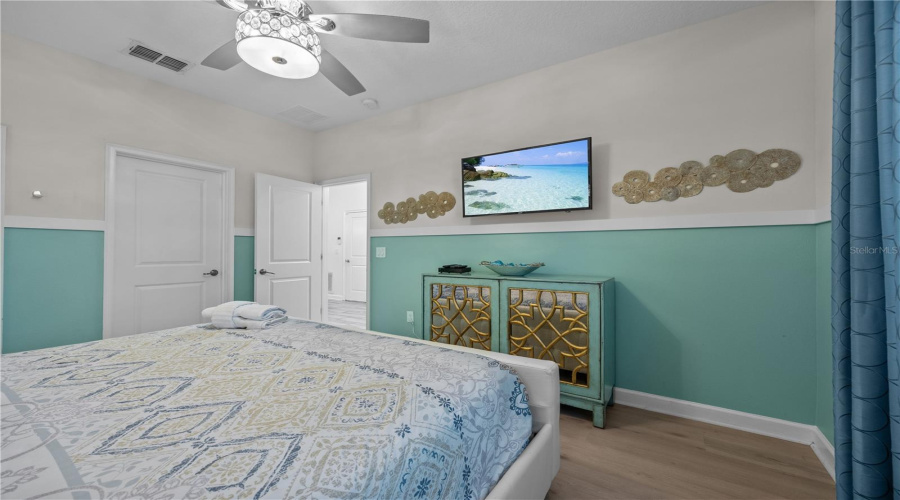 DAVENPORT, Florida 33896, 9 Bedrooms Bedrooms, ,5 BathroomsBathrooms,Residential,For Sale,BIRDIE,0,MFRS5130389