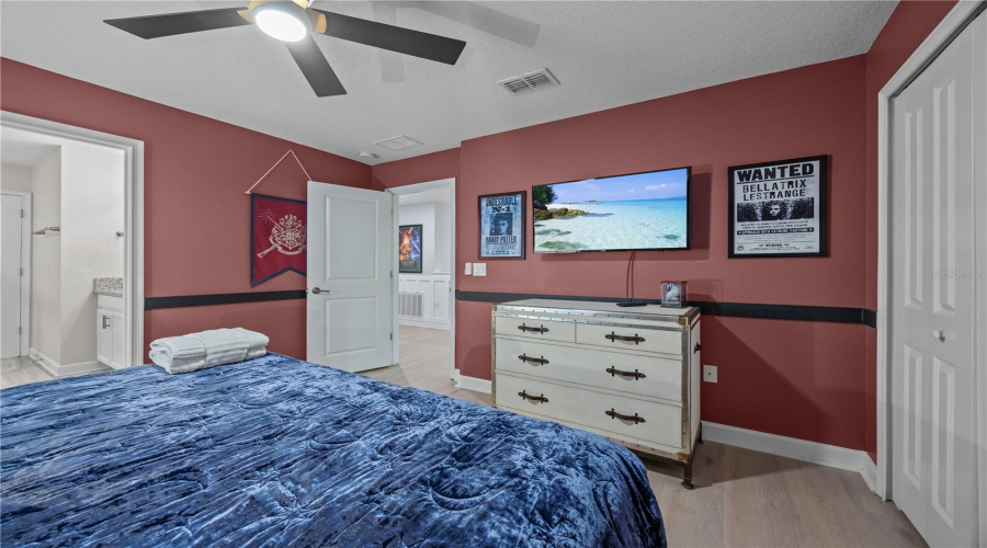 DAVENPORT, Florida 33896, 9 Bedrooms Bedrooms, ,5 BathroomsBathrooms,Residential,For Sale,BIRDIE,0,MFRS5130389