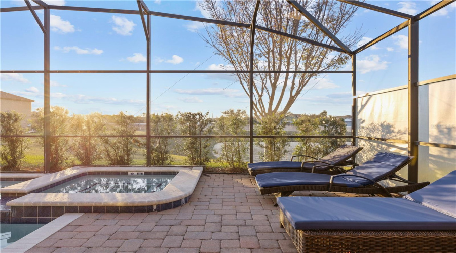 DAVENPORT, Florida 33896, 9 Bedrooms Bedrooms, ,5 BathroomsBathrooms,Residential,For Sale,BIRDIE,0,MFRS5130389