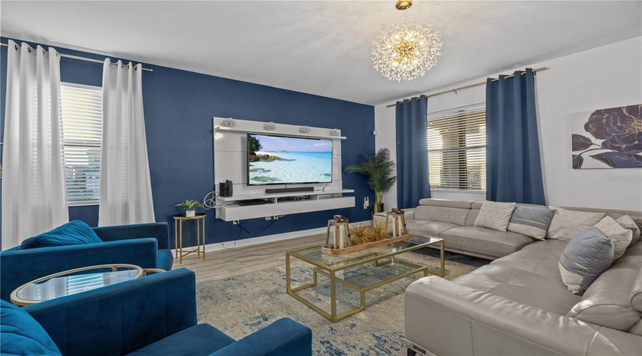 DAVENPORT, Florida 33896, 9 Bedrooms Bedrooms, ,5 BathroomsBathrooms,Residential,For Sale,BIRDIE,0,MFRS5130389