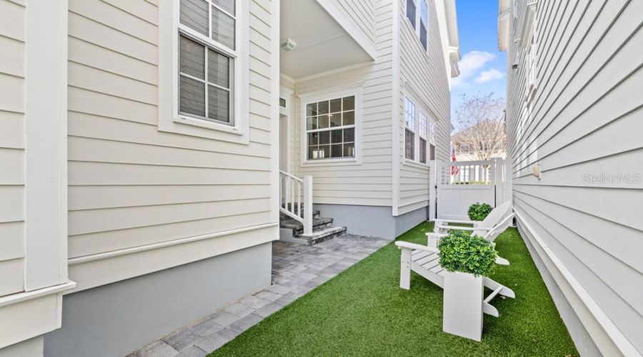 KISSIMMEE, Florida 34747, 3 Bedrooms Bedrooms, ,2 BathroomsBathrooms,Residential,For Sale,RESOLUTE,0,MFRO6352654