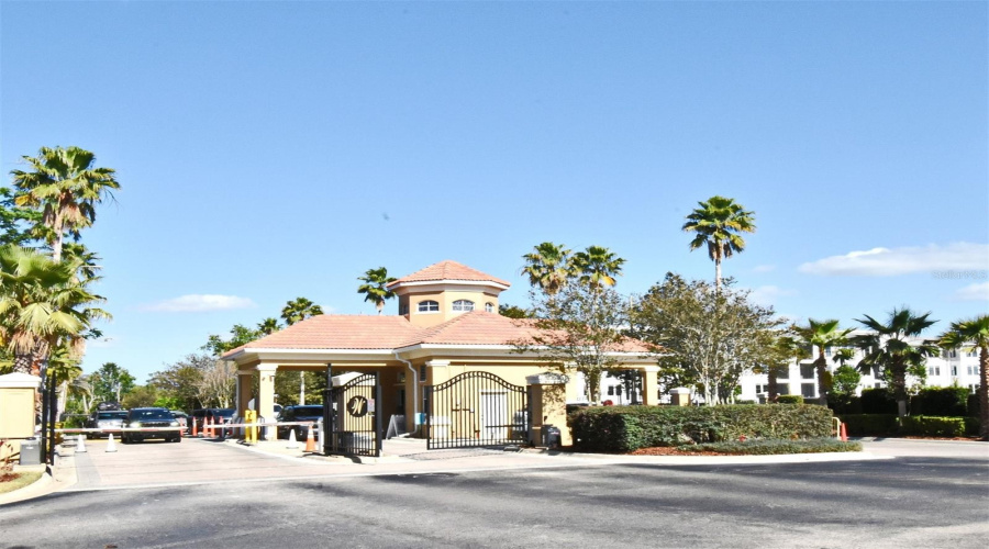 24 hr Guard Gate Entrance