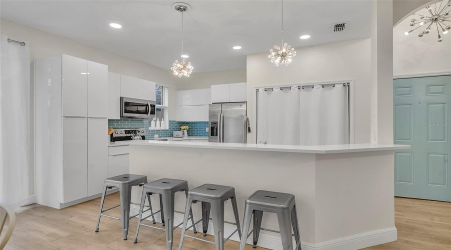 KISSIMMEE, Florida 34746, 4 Bedrooms Bedrooms, ,3 BathroomsBathrooms,Residential,For Sale,BEACH,0,MFRO6382044