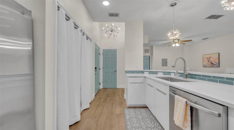 KISSIMMEE, Florida 34746, 4 Bedrooms Bedrooms, ,3 BathroomsBathrooms,Residential,For Sale,BEACH,0,MFRO6382044