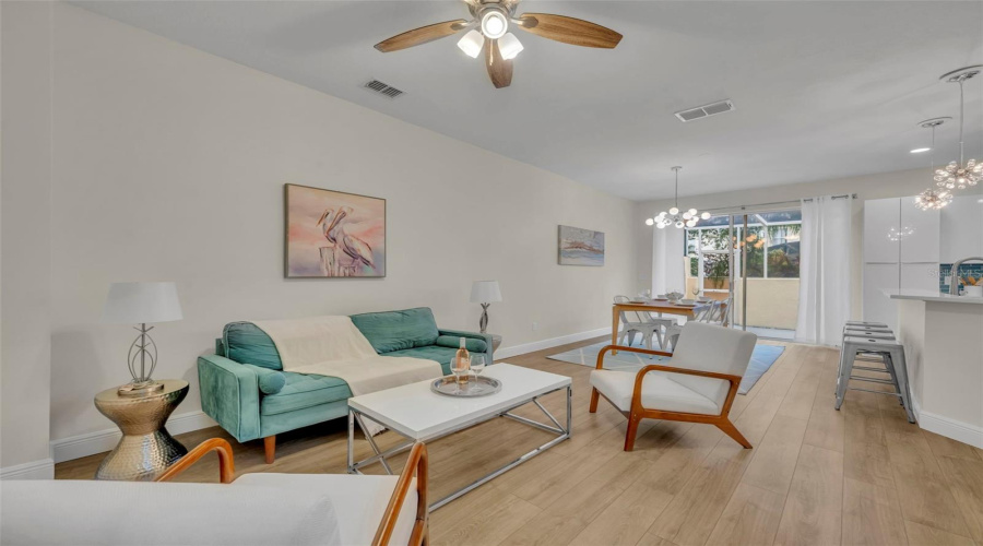 KISSIMMEE, Florida 34746, 4 Bedrooms Bedrooms, ,3 BathroomsBathrooms,Residential,For Sale,BEACH,0,MFRO6382044