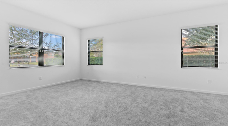 DAVENPORT, Florida 33837, 5 Bedrooms Bedrooms, ,5 BathroomsBathrooms,Residential,For Sale,BUTTERFLY ORCHID,0,MFRO6382144