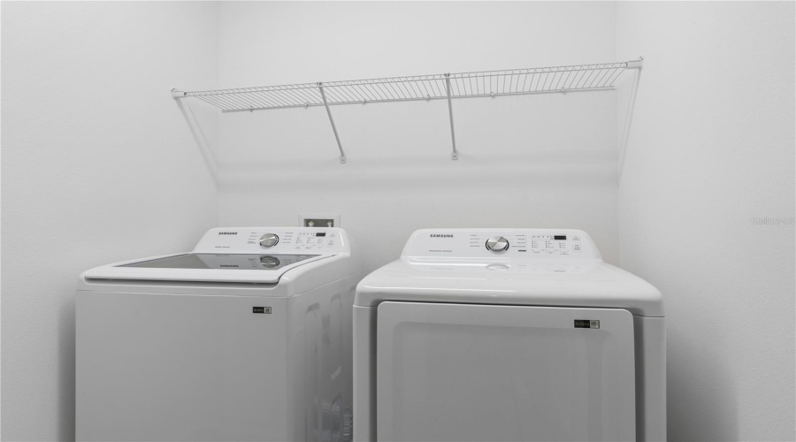 DAVENPORT, Florida 33837, 5 Bedrooms Bedrooms, ,5 BathroomsBathrooms,Residential,For Sale,BUTTERFLY ORCHID,0,MFRO6382144