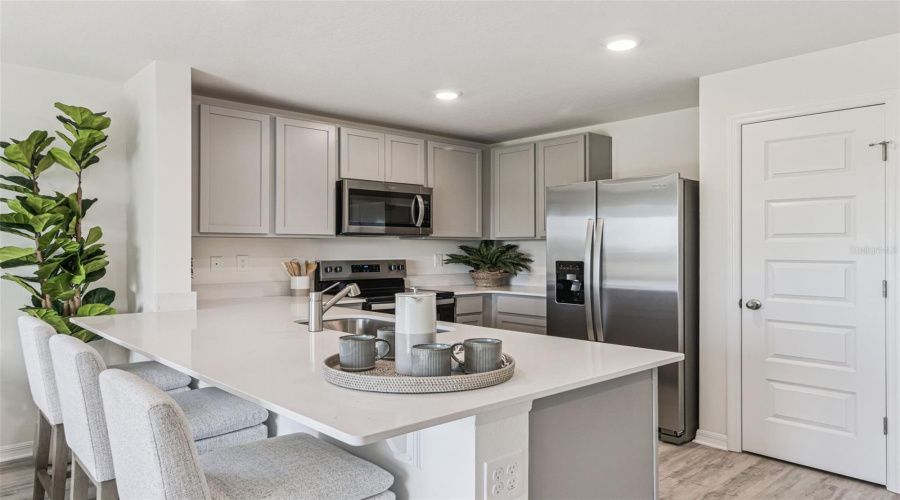 DAVENPORT, Florida 33837, 3 Bedrooms Bedrooms, ,2 BathroomsBathrooms,Residential,For Sale,ROCK ELM,0,MFRO6382164