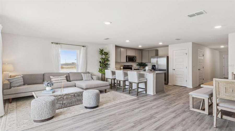 DAVENPORT, Florida 33837, 3 Bedrooms Bedrooms, ,2 BathroomsBathrooms,Residential,For Sale,ROCK ELM,0,MFRO6382164