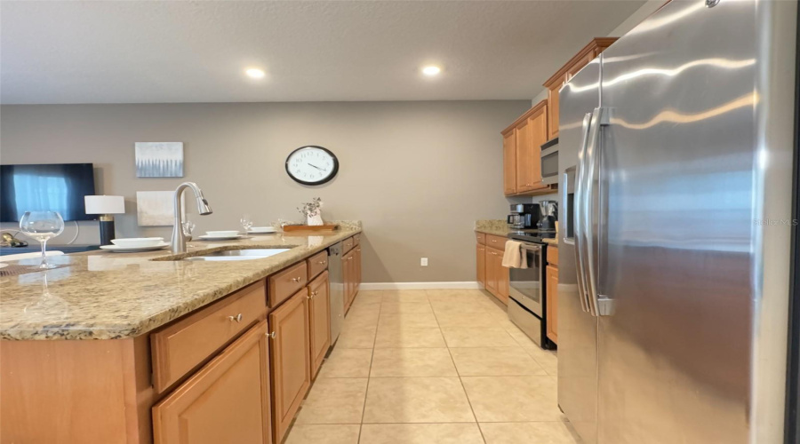 KISSIMMEE, Florida 34746, 4 Bedrooms Bedrooms, ,3 BathroomsBathrooms,Residential,For Sale,CLOCK TOWER,0,MFRO6382085