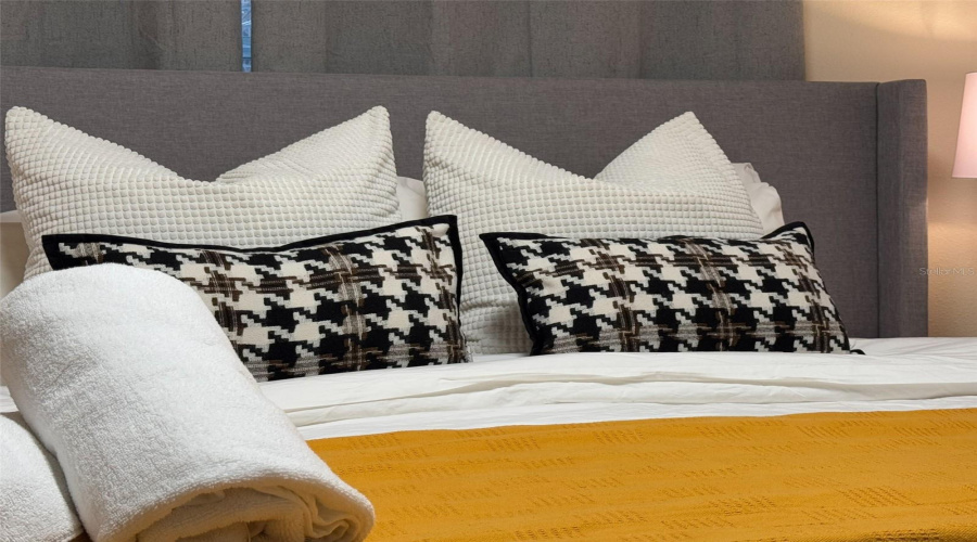 KISSIMMEE, Florida 34746, 4 Bedrooms Bedrooms, ,3 BathroomsBathrooms,Residential,For Sale,CLOCK TOWER,0,MFRO6382085