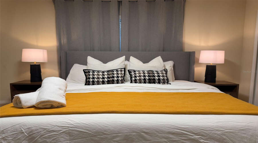 KISSIMMEE, Florida 34746, 4 Bedrooms Bedrooms, ,3 BathroomsBathrooms,Residential,For Sale,CLOCK TOWER,0,MFRO6382085