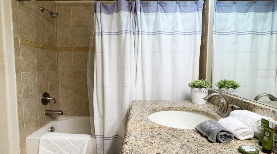 KISSIMMEE, Florida 34746, 4 Bedrooms Bedrooms, ,3 BathroomsBathrooms,Residential,For Sale,CLOCK TOWER,0,MFRO6382085