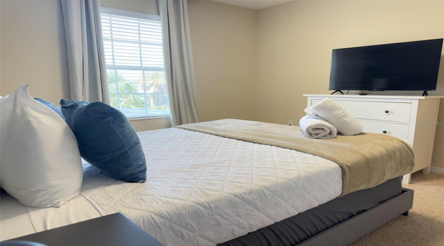 KISSIMMEE, Florida 34746, 4 Bedrooms Bedrooms, ,3 BathroomsBathrooms,Residential,For Sale,CLOCK TOWER,0,MFRO6382085