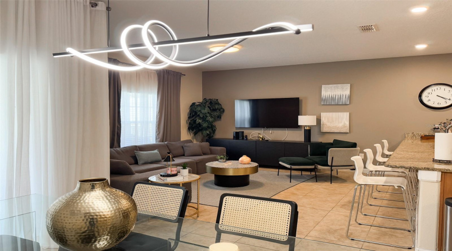 KISSIMMEE, Florida 34746, 4 Bedrooms Bedrooms, ,3 BathroomsBathrooms,Residential,For Sale,CLOCK TOWER,0,MFRO6382085