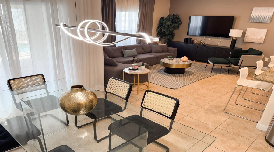 KISSIMMEE, Florida 34746, 4 Bedrooms Bedrooms, ,3 BathroomsBathrooms,Residential,For Sale,CLOCK TOWER,0,MFRO6382085