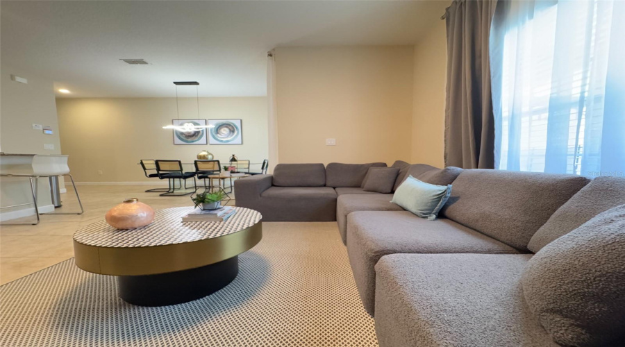 KISSIMMEE, Florida 34746, 4 Bedrooms Bedrooms, ,3 BathroomsBathrooms,Residential,For Sale,CLOCK TOWER,0,MFRO6382085