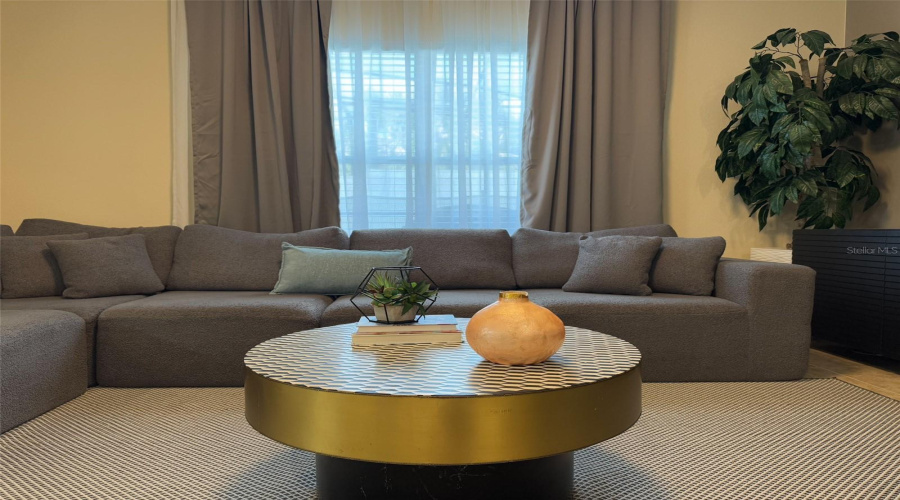 KISSIMMEE, Florida 34746, 4 Bedrooms Bedrooms, ,3 BathroomsBathrooms,Residential,For Sale,CLOCK TOWER,0,MFRO6382085