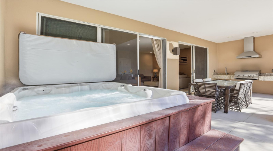 KISSIMMEE, Florida 34747, 3 Bedrooms Bedrooms, ,3 BathroomsBathrooms,Residential,For Sale,BRASILIA,0,MFRO6382135