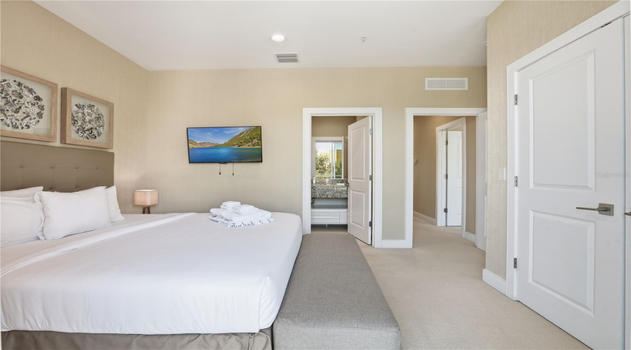 KISSIMMEE, Florida 34747, 3 Bedrooms Bedrooms, ,3 BathroomsBathrooms,Residential,For Sale,BRASILIA,0,MFRO6382135