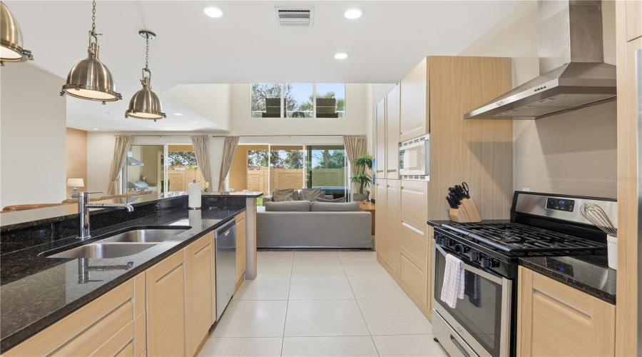 KISSIMMEE, Florida 34747, 3 Bedrooms Bedrooms, ,3 BathroomsBathrooms,Residential,For Sale,BRASILIA,0,MFRO6382135