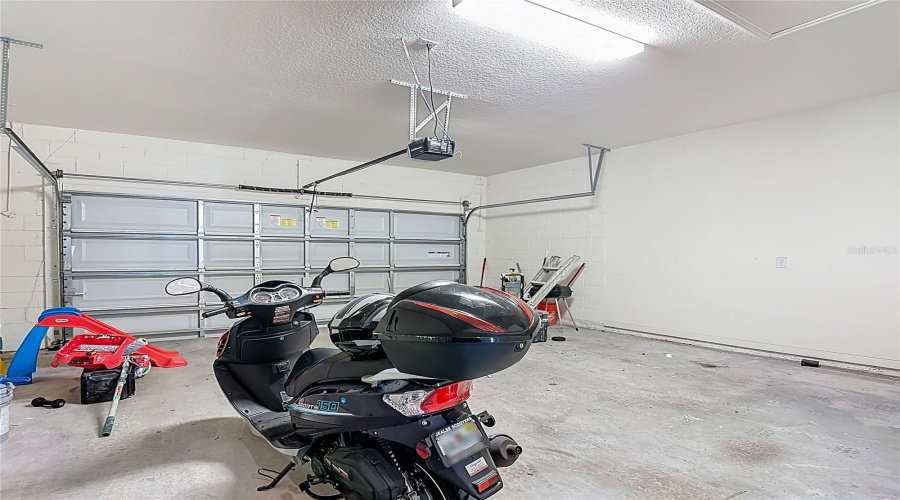 DAVENPORT, Florida 33837, 4 Bedrooms Bedrooms, ,2 BathroomsBathrooms,Residential,For Sale,SYDNEY,0,MFRO6381072