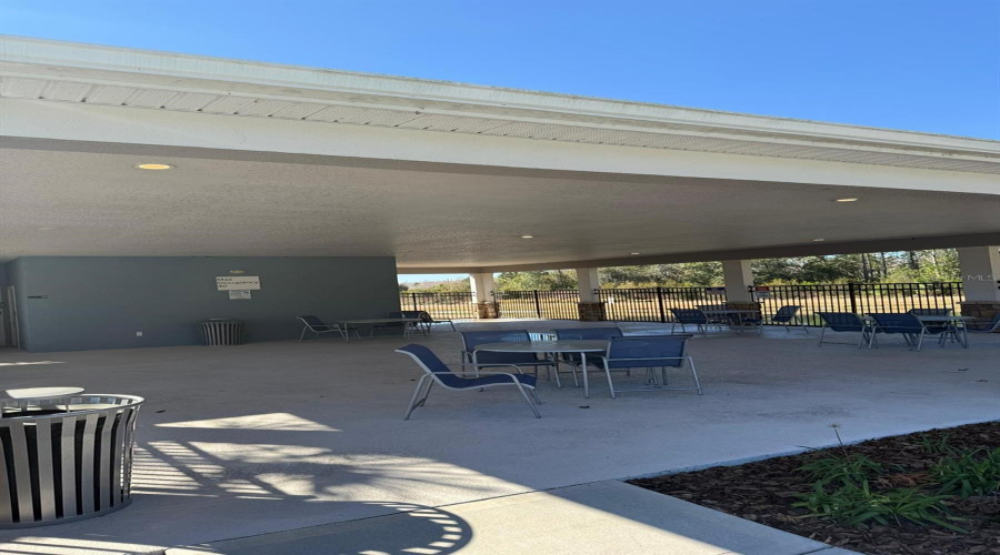 DAVENPORT, Florida 33897, 3 Bedrooms Bedrooms, ,2 BathroomsBathrooms,Residential,For Sale,FOX SQUIRREL,0,MFRO6379600