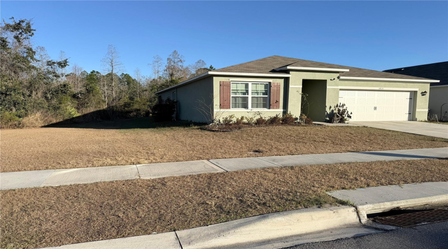 DAVENPORT, Florida 33897, 3 Bedrooms Bedrooms, ,2 BathroomsBathrooms,Residential,For Sale,FOX SQUIRREL,0,MFRO6379600