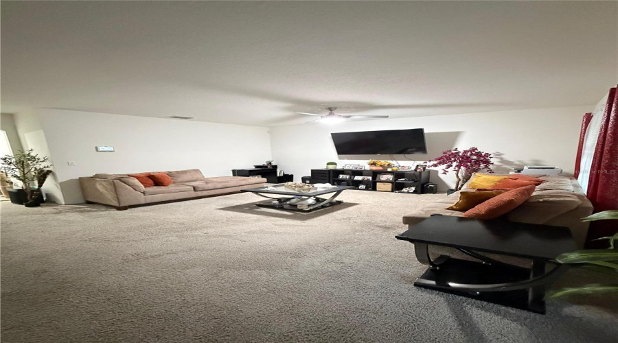 DAVENPORT, Florida 33897, 3 Bedrooms Bedrooms, ,2 BathroomsBathrooms,Residential,For Sale,FOX SQUIRREL,0,MFRO6379600