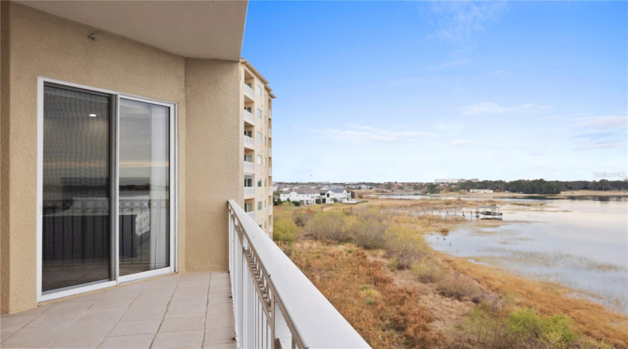 ORLANDO, Florida 32836, 2 Bedrooms Bedrooms, ,2 BathroomsBathrooms,Residential,For Sale,THE ESPLANADE,0,MFRO6380502