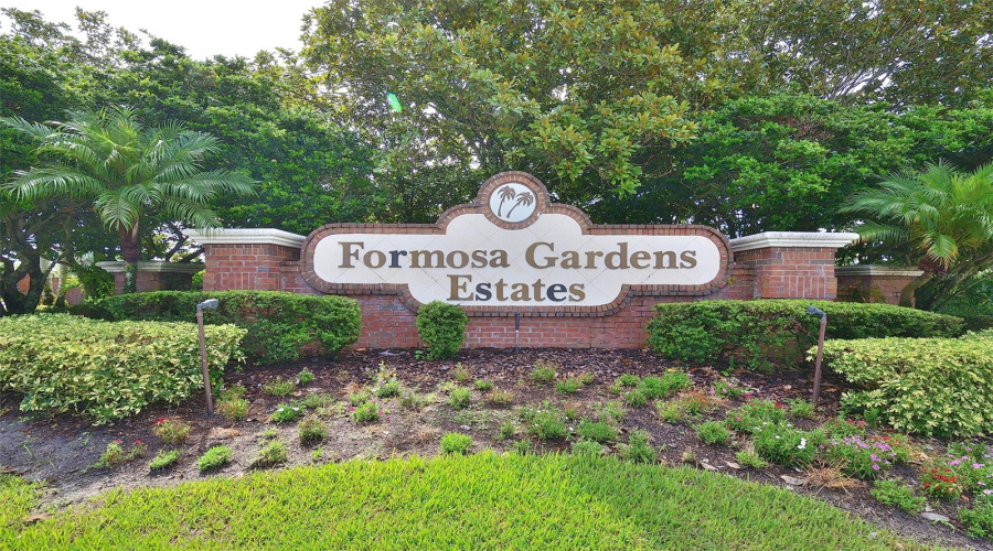 KISSIMMEE, Florida 34747, 6 Bedrooms Bedrooms, ,4 BathroomsBathrooms,Residential,For Sale,FORMOSA,0,MFRS5143573