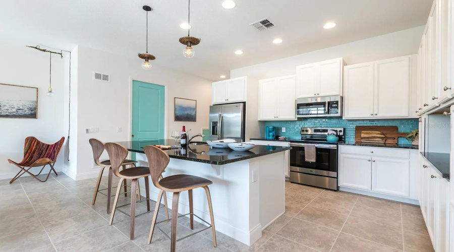 DAVENPORT, Florida 33896, 4 Bedrooms Bedrooms, ,3 BathroomsBathrooms,Residential,For Sale,CAPTIVA,0,MFRS5143660