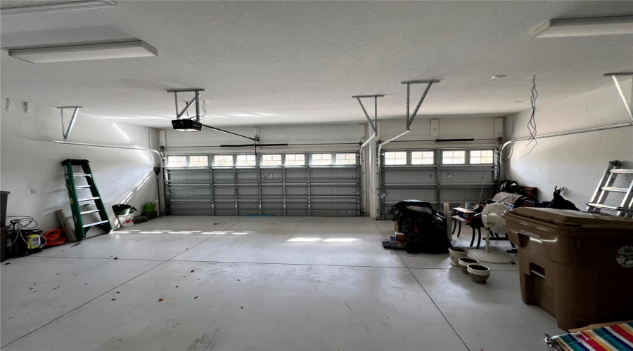 DAVENPORT, Florida 33896, 4 Bedrooms Bedrooms, ,3 BathroomsBathrooms,Residential,For Sale,PALMETTO DUNES,0,MFRO6382308