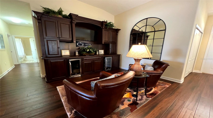 DAVENPORT, Florida 33896, 4 Bedrooms Bedrooms, ,3 BathroomsBathrooms,Residential,For Sale,PALMETTO DUNES,0,MFRO6382308