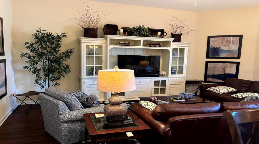 DAVENPORT, Florida 33896, 4 Bedrooms Bedrooms, ,3 BathroomsBathrooms,Residential,For Sale,PALMETTO DUNES,0,MFRO6382308