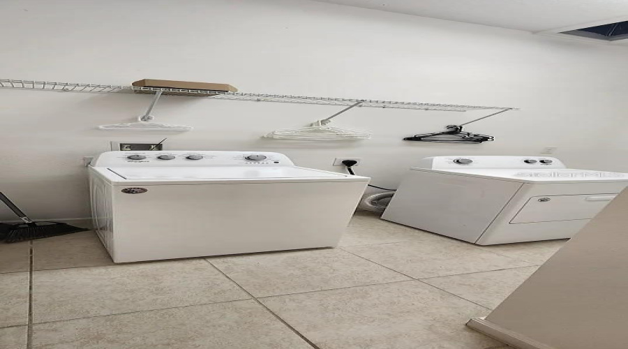 DAVENPORT, Florida 33897, 5 Bedrooms Bedrooms, ,3 BathroomsBathrooms,Residential,For Sale,TRINITY RIDGE,0,MFRS5143813