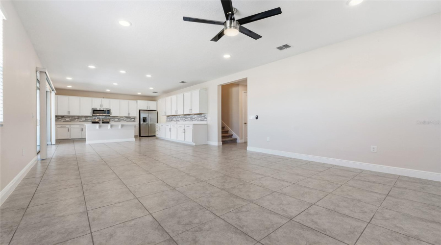 DAVENPORT, Florida 33837, 5 Bedrooms Bedrooms, ,3 BathroomsBathrooms,Residential,For Sale,SUGARWOOD,0,MFRS5143807